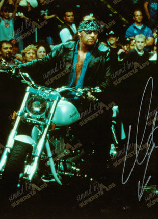 Undertaker signed 8x10 Photo (w/ PSA)