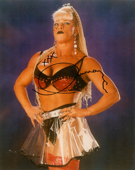 Luna Vachon signed 8x10 Photo
