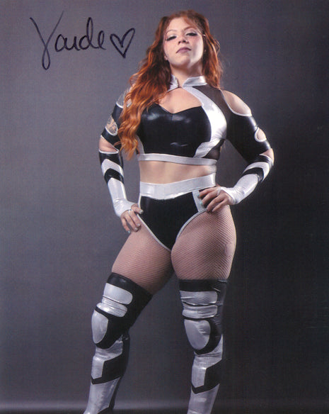 Yadie signed 8x10 Photo