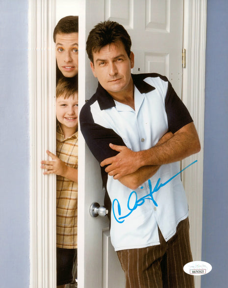 Charlie Sheen (Two & a Half Men) signed 8x10 Photo (w/ JSA)