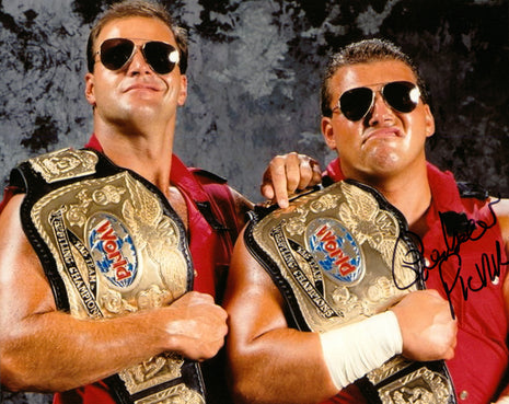 Pierre, quebequense, firmó una foto de 8x10