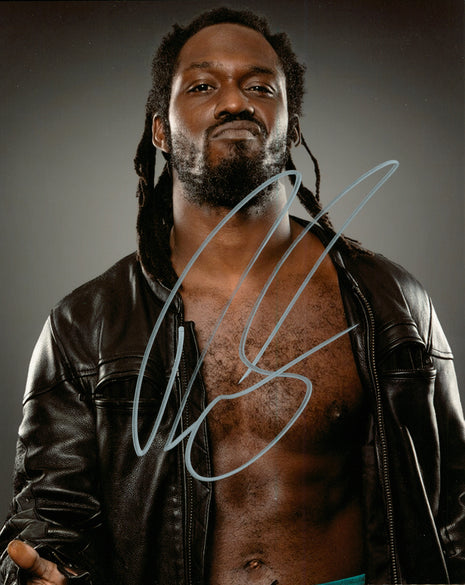 Rich Swann firmó una foto de 8x10