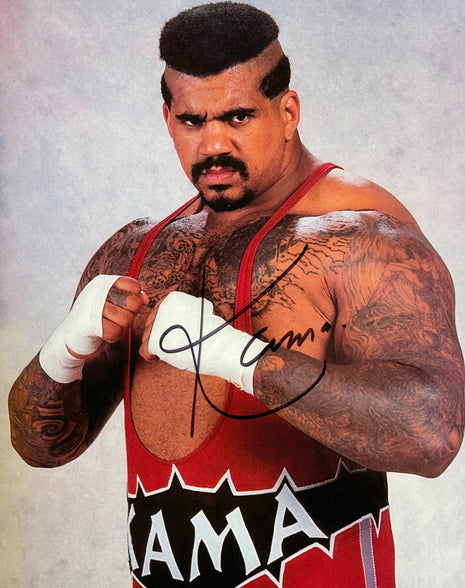 Foto firmada de 8x10 por Kama