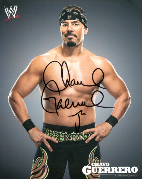 Chavo Guerrero signed 8x10 Photo