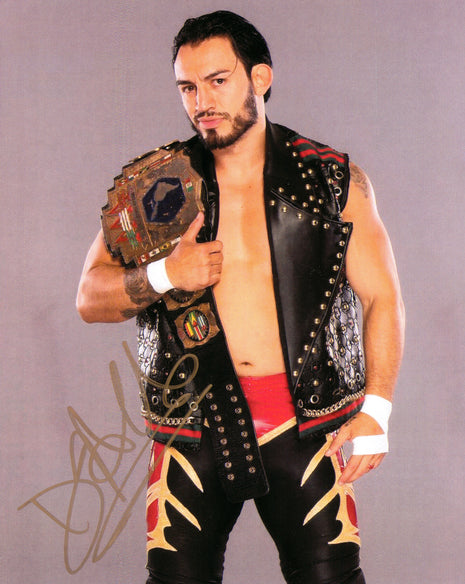 Daga signed 8x10 Photo