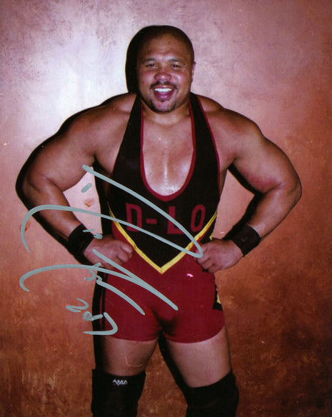 D-Lo Brown signed 8x10 Photo