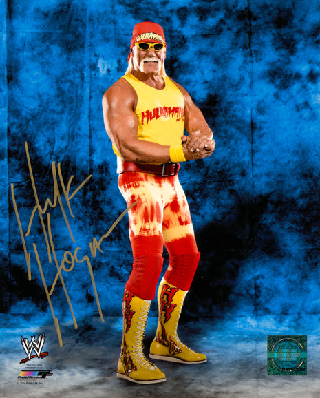 Hulk Hogan signed 8x10 Photo