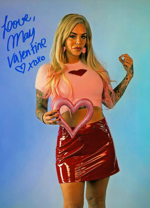 May Valentine signed 8x10 Photo