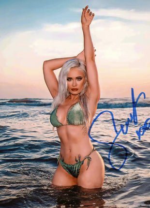 Scarlett Bordeaux signed 8x10 Photo
