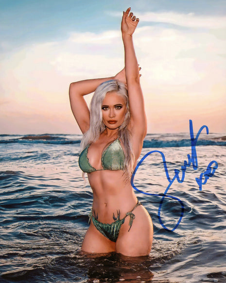 Scarlett Bordeaux signed 8x10 Photo