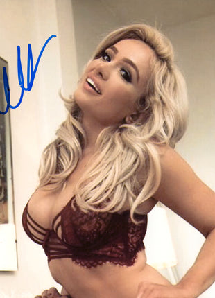Scarlett Bordeaux signed 8x10 Photo