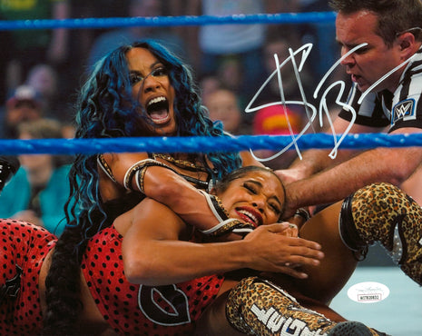 Sasha Banks signed 8x10 Photo (w/ JSA)