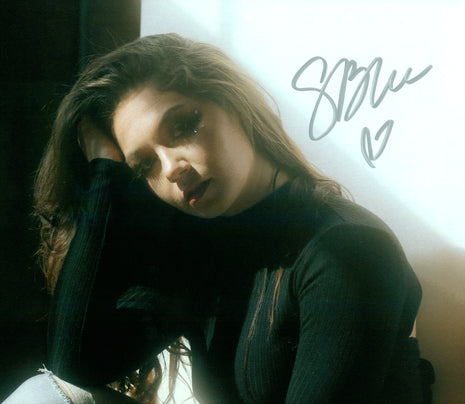 Fotografía firmada de 8x10 de Skye Blue