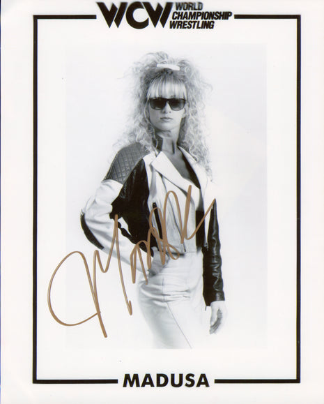 Madusa signed 8x10 Photo