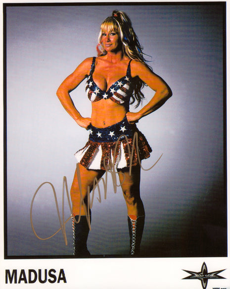 Madusa signed 8x10 Photo