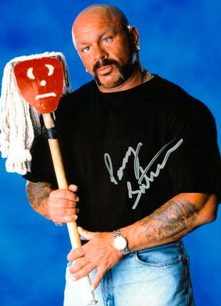 Perry Saturn signed 8x10 Photo