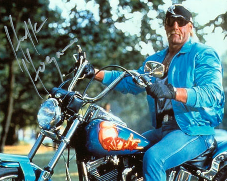 Hulk Hogan signed 8x10 Photo