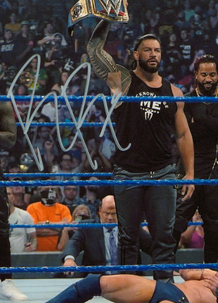 Roman Reigns signed 8x10 Photo