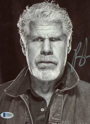 Ron Perlman (Sons of Anarchy) signed 8x10 Photo (w/ Beckett)