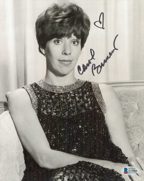 Carol Burnett signed 8x10 Photo (w/ Beckett)