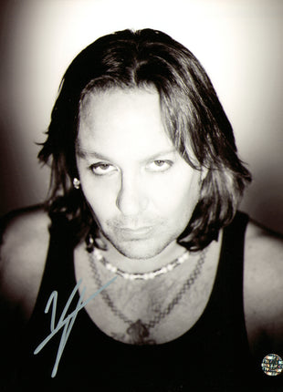 Vince Neil (Motley Crue) signed 8x10 Photo