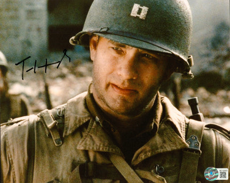 Tom Hanks (Saving Private Ryan) signed 8x10 Photo (w/ Beckett)