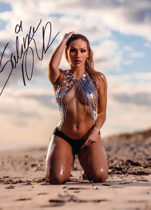 Salina de la Renta signed 8x10 Photo