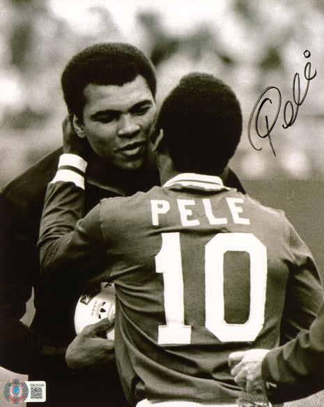 Pele signed 8x10 Photo (w/ Beckett)