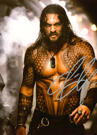 Jason Momoa (Aquaman) signed 8x10 Photo (w/ Beckett)