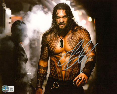 Jason Momoa (Aquaman) signed 8x10 Photo (w/ Beckett)