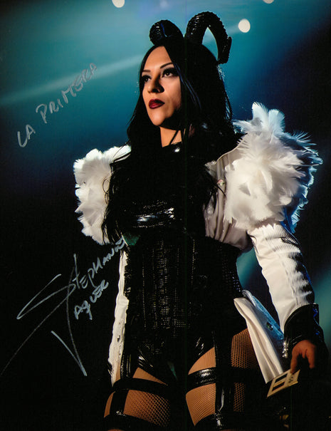 Stephanie Vaquer signed 8x10 Photo