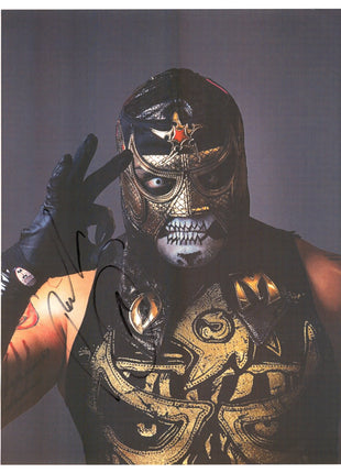 Penta El Zero Miedo signed 8x10 Photo