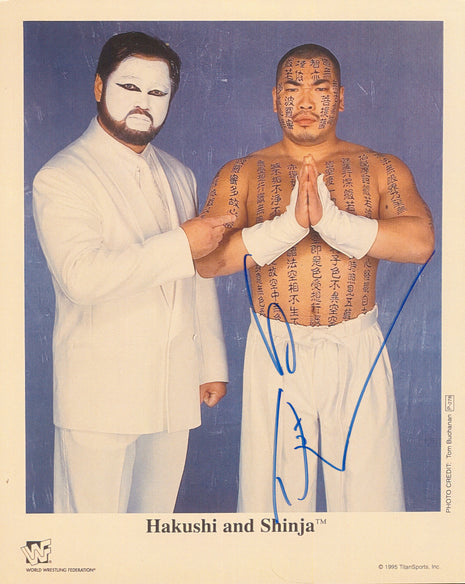 Foto firmada de 8x10 por Hakushi