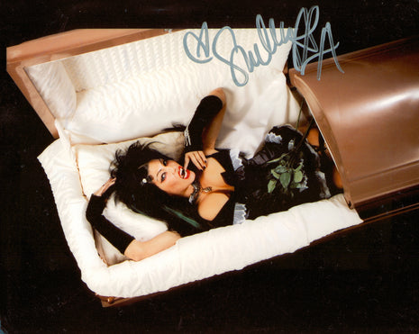 Foto firmada de 8x10 por Shelly Martínez