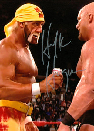 Hulk Hogan signed 8x10 Photo (w/ Beckett)