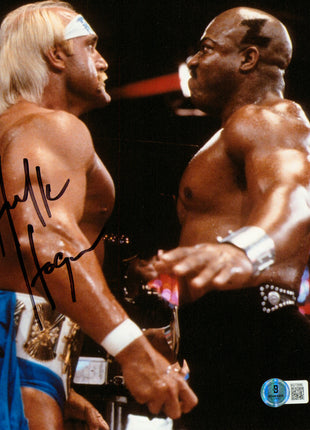 Hulk Hogan signed 8x10 Photo (w/ Beckett)