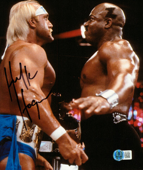 Hulk Hogan signed 8x10 Photo (w/ Beckett)