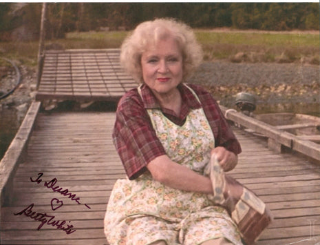 Betty White (Golden Girls) signed 8x10 Photo