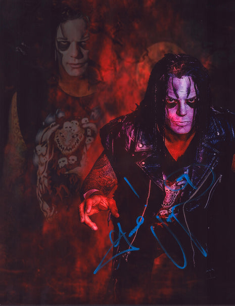 Vampiro signed 11x14 Photo