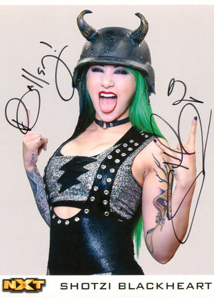 Foto firmada de 8x10 por Shotzi Blackheart