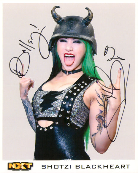 Foto firmada de 8x10 por Shotzi Blackheart