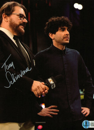 Tony Schiavone signed 8x10 Photo (w/ Beckett)