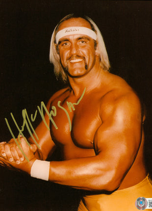 Hulk Hogan signed 8x10 Photo (w/ Beckett)