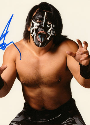 Great Muta signed 8x10 Photo