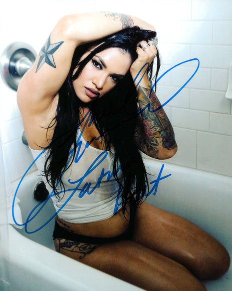 Shaul Guerrero signed 8x10 Photo