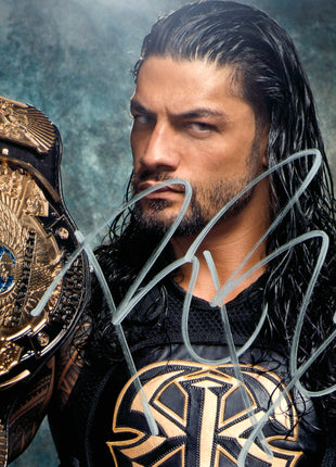 Roman Reigns signed 8x10 Photo (w/ Beckett)
