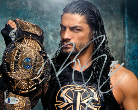 Roman Reigns signed 8x10 Photo (w/ Beckett)