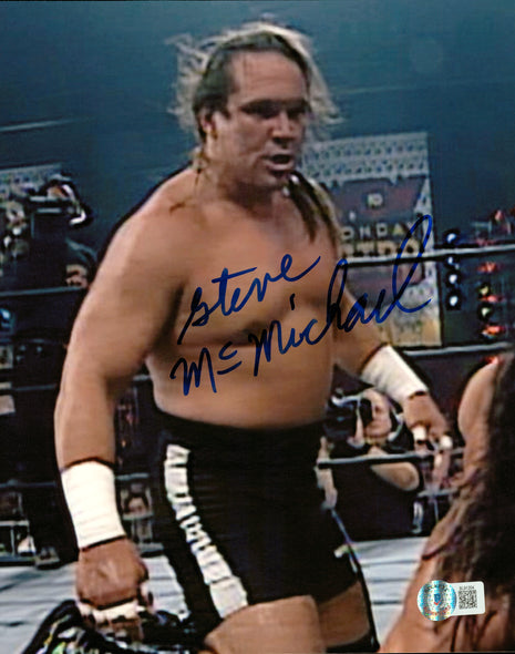 Steve McMichael signed 8x10 Photo (w/ Beckett)