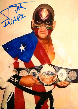 TNT signed 8x10 Photo
