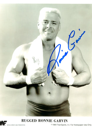 Photo 8x10 signée par Ronnie Garvin